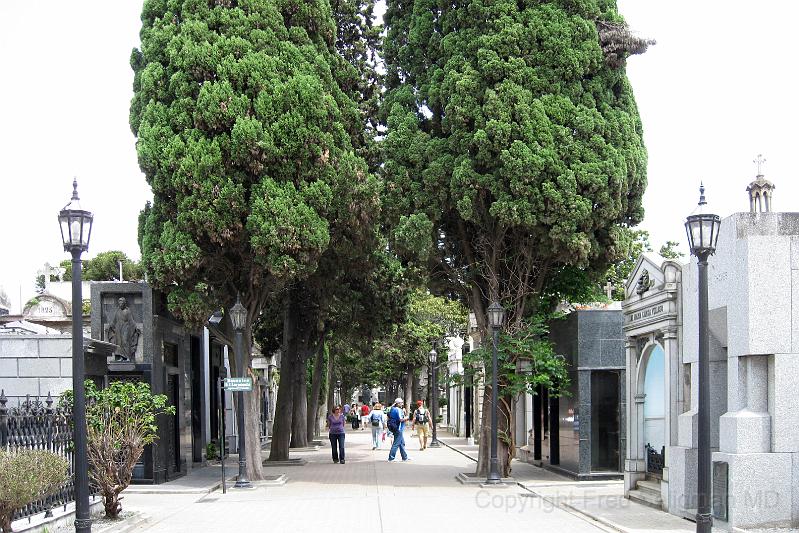 20071201_111614  Can SD950 4000x2667 .jpg - Recoleta Cemetary